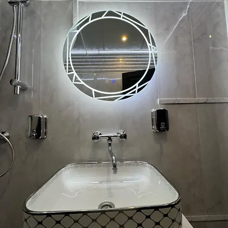 Mini Hotel-bohemi Готель 2*