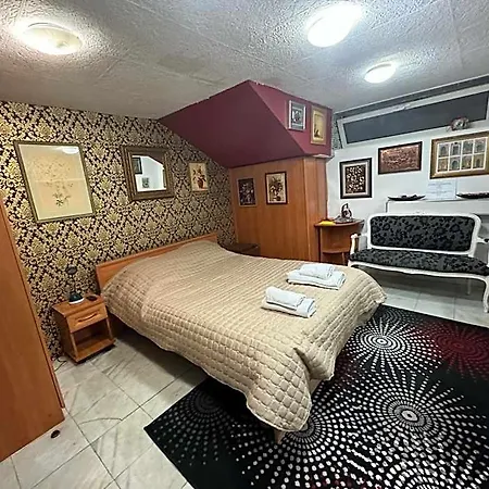 Хотел Mini Hotel-bohemi 2*