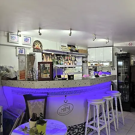 Mini Hotel-bohemi Хотел
