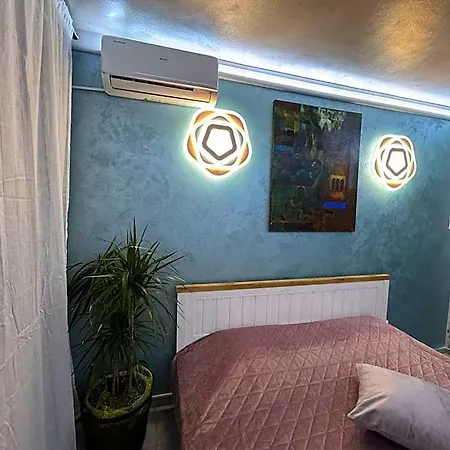 Mini Hotel-bohemi Хотел 2*